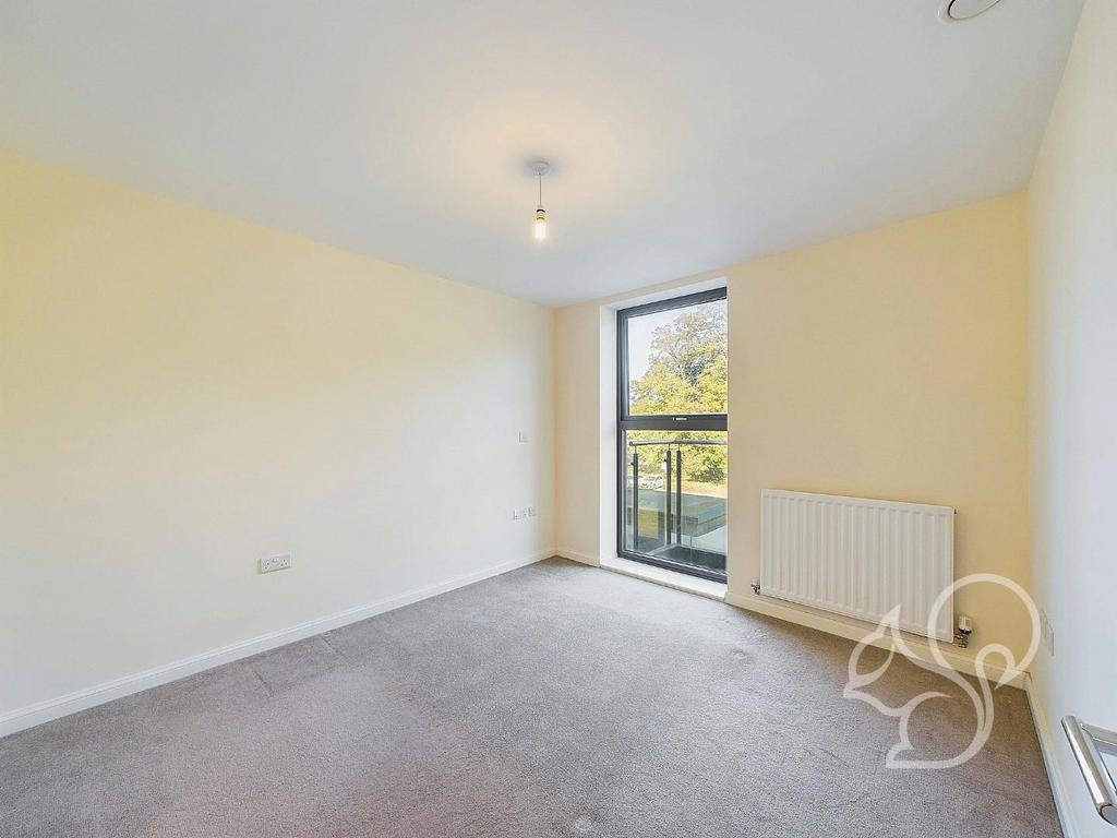 CAM01659 G0-PR0206-STILL003.jpg