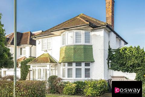undefined, Sunbury Avenue, Mill Hill, NW7