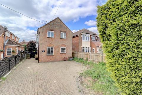 3 bedroom detached house for sale, Penn Road, High Wycombe HP15