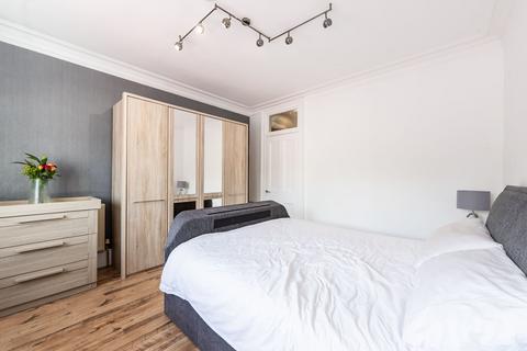 2 bedroom flat for sale, West Main Street, Broxburn, EH52