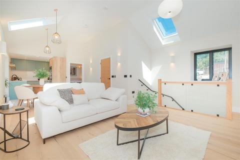 2 bedroom barn conversion for sale, Liskeard PL14