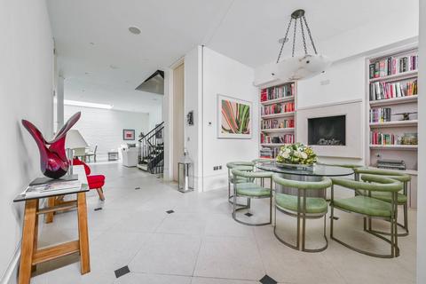 undefined, Adams Row, Mayfair, London, W1K