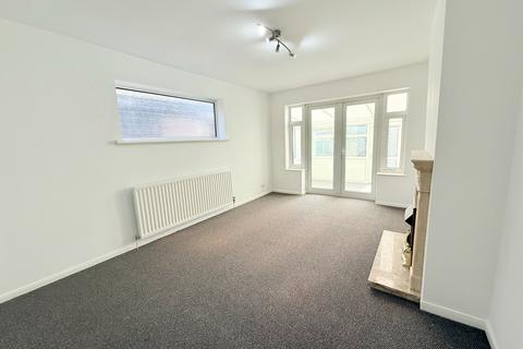 2 bedroom detached bungalow for sale, Thornyfield Road, Shirley