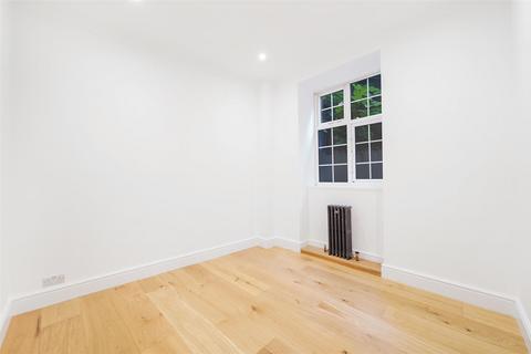 4 bedroom apartment for sale, Alvanley Court, Finchley Road, NW3