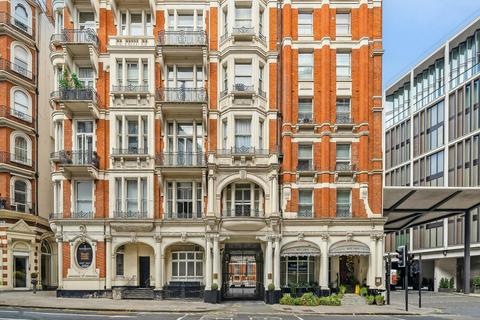 5 bedroom flat to rent, Wellington Court, Knightsbridge, London, SW1X
