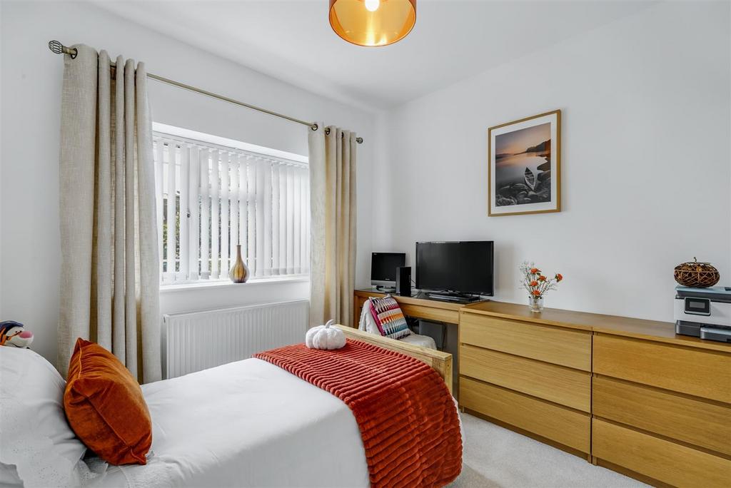Study/Bedroom 5