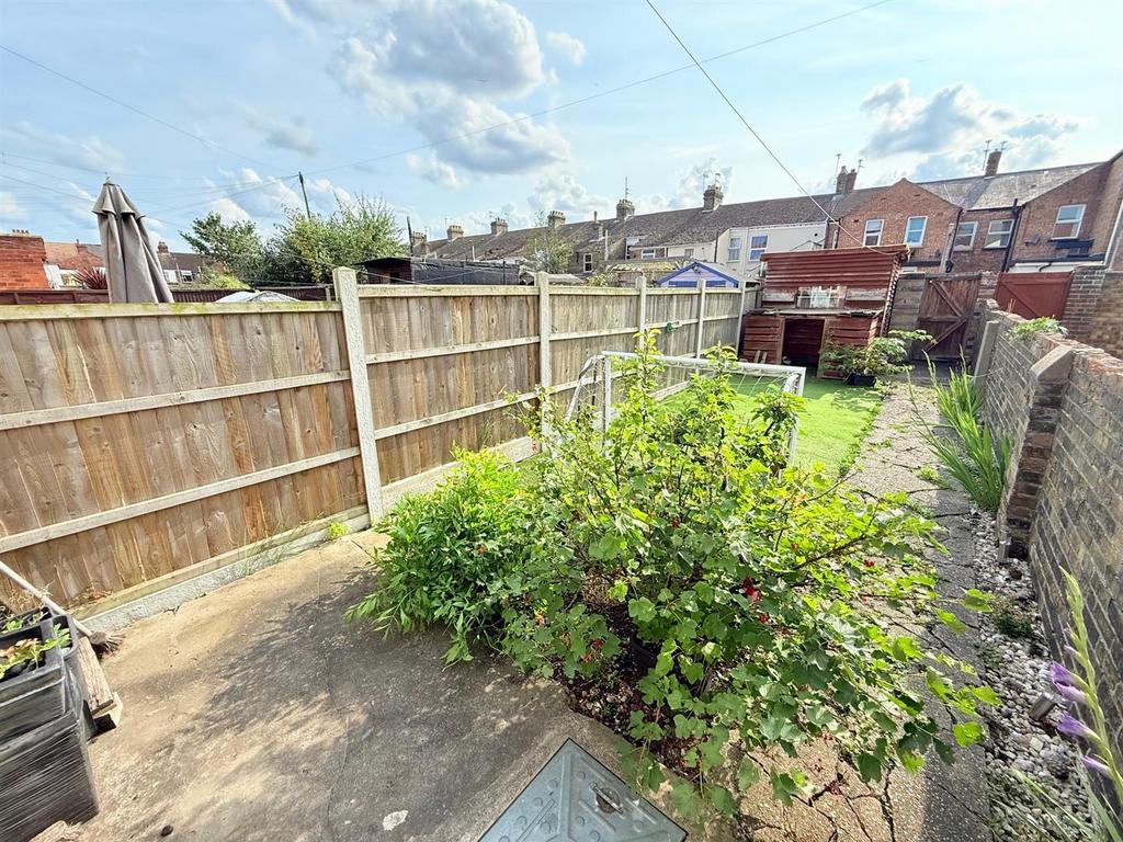 Garden 2.jpg