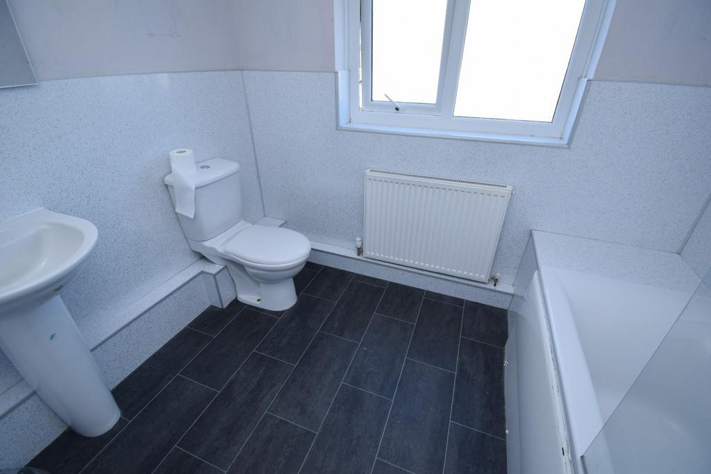 Bathroom.JPG