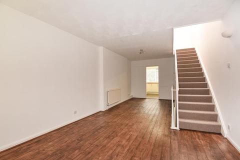 3 bedroom townhouse to rent, Mill Close,  Wokingham,  RG41