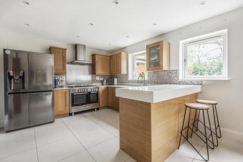 undefined, Bracknell,  Berkshire,  RG12