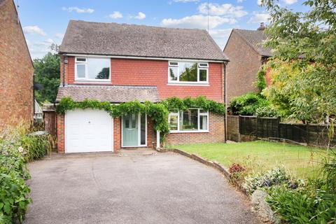 3 Rectory Field, Hartfield, TN7 4JE