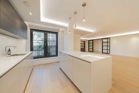 2 bedroom flat to rent, Kensington Gardens Square, London W2