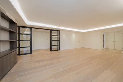 2 bedroom flat to rent, Kensington Gardens Square, London W2
