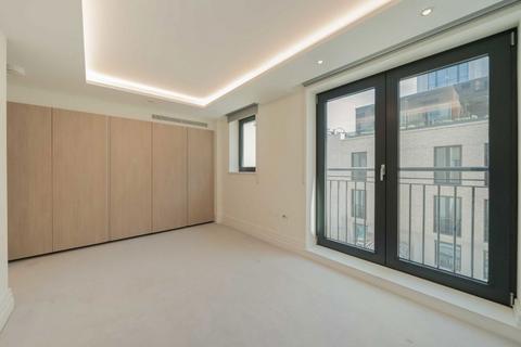 2 bedroom flat to rent, Kensington Gardens Square, London W2