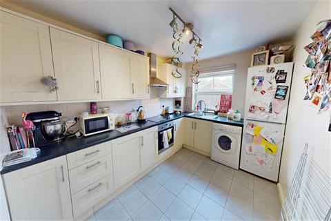 1 bedroom apartment for sale, Daisy Road, South Woodford, E18