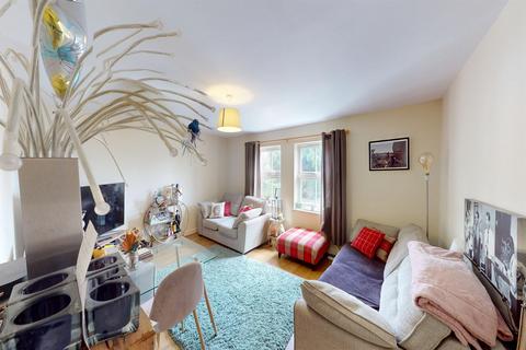 1 bedroom apartment for sale, Daisy Road, South Woodford, E18