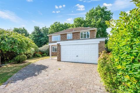 2 Anderson Close, Epsom, KT19 8LY