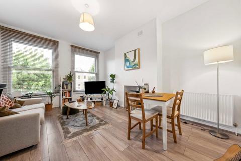 1 bedroom flat for sale, Stroud Green Road, London N4