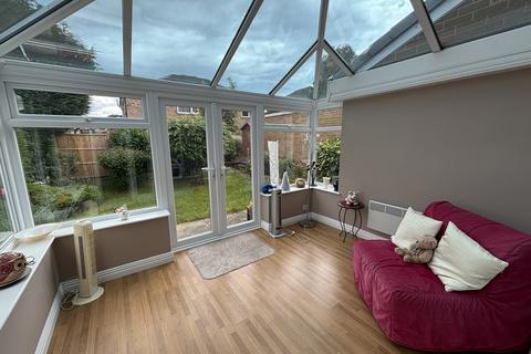 3 bedroom detached house for sale, Grasleigh Avenue, Allerton BD15