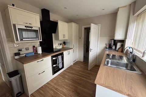 3 bedroom detached house for sale, Grasleigh Avenue, Allerton BD15