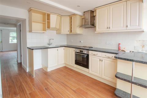 7 New Row, Castle Camps, Cambridge, CB21 4SZ