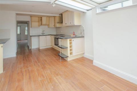 7 New Row, Castle Camps, Cambridge, CB21 4SZ