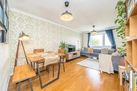 3 bedroom flat for sale, Harewood Road, London SW19