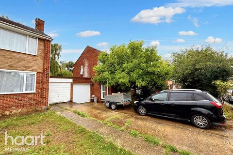 Grasmere Grove, Rochester