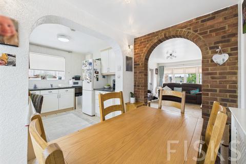 3 bedroom semi-detached house for sale, High Beeches, Benfleet, SS7