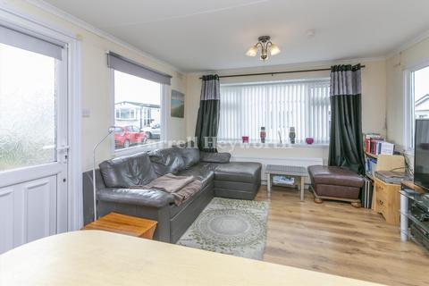 1 bedroom house for sale, West Shore Park, Barrow In Furness LA14