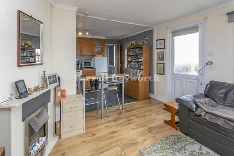 1 bedroom house for sale, West Shore Park, Barrow In Furness LA14
