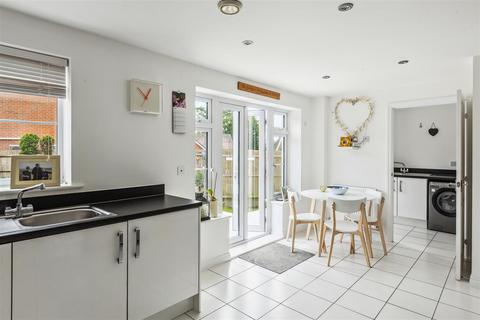 undefined, Unexpectedly Re-available due to broken chain | Cedar Avenue, Haywards Heath
