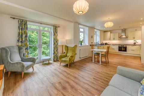 2 bedroom flat for sale, 8 Thorsten House, Rees Drive, Wombourne