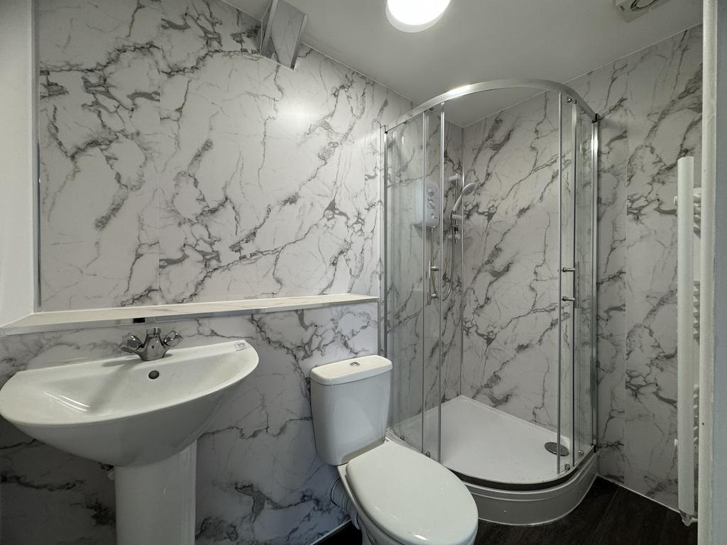 Shower/WC