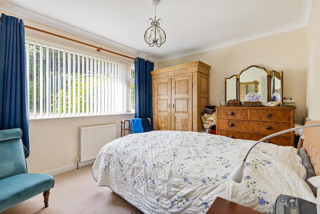 A10 - 12 Churchfields Dartmouth - 250701.jpg