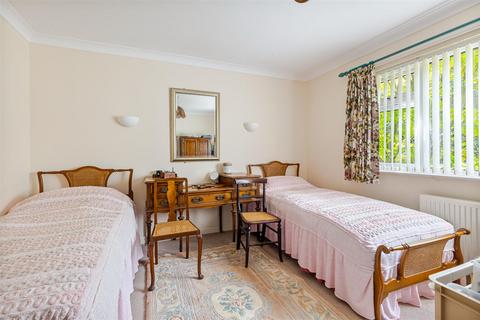 12 Churchfields, Dartmouth, TQ6 9HH