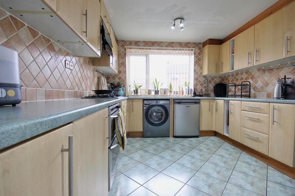 Dining kitchen