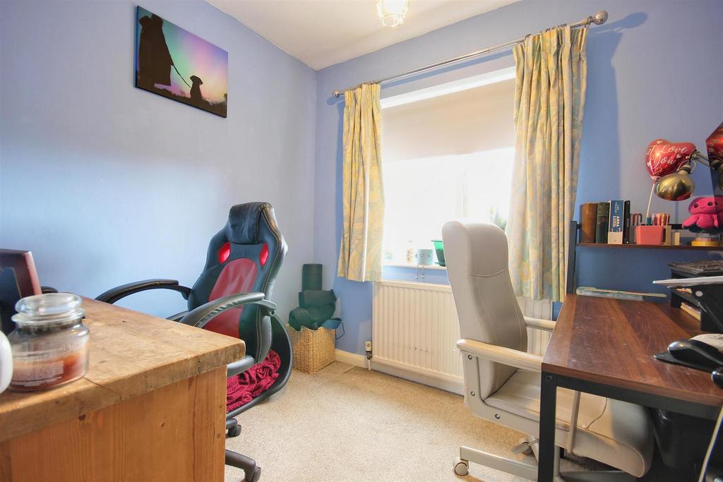 Bedroom 3 (rear)