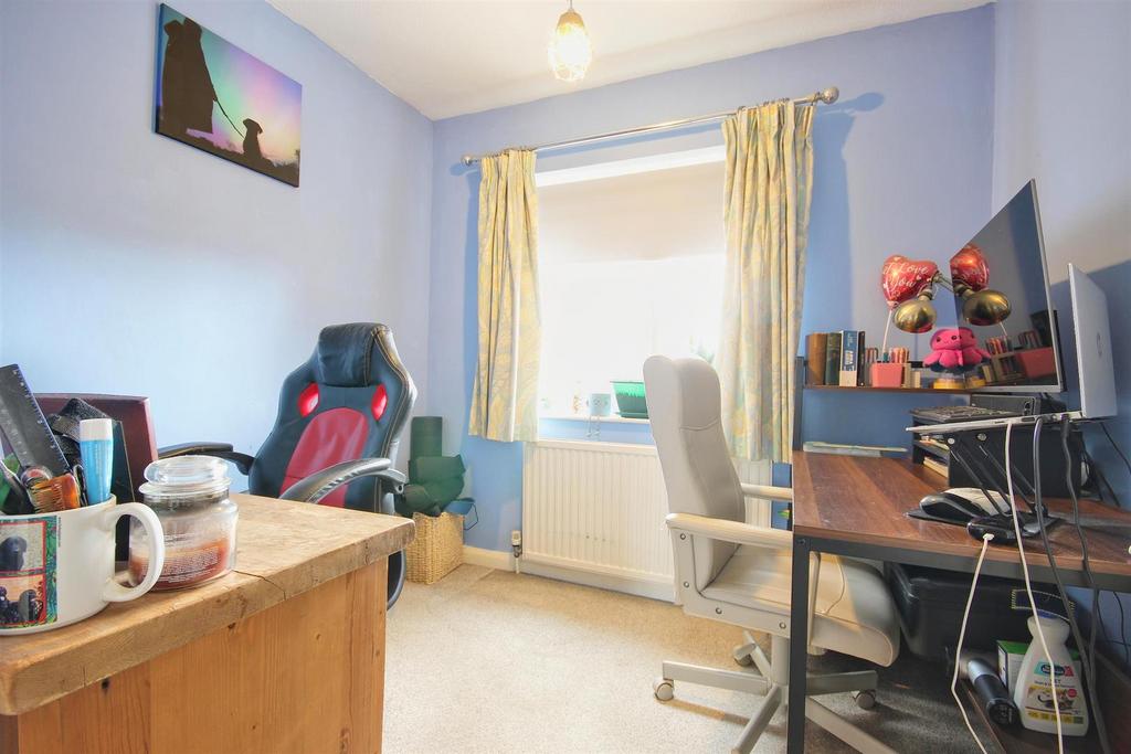 Bedroom 3 (rear)