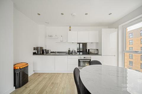 2 bedroom flat for sale, Rowland Road, London, N17