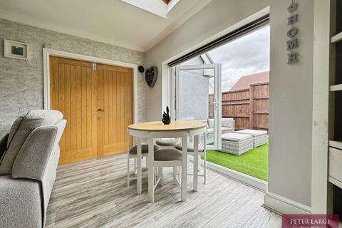 4 bedroom detached house for sale, Foryd Road, Kinmel Bay, Conwy LL18 5BB