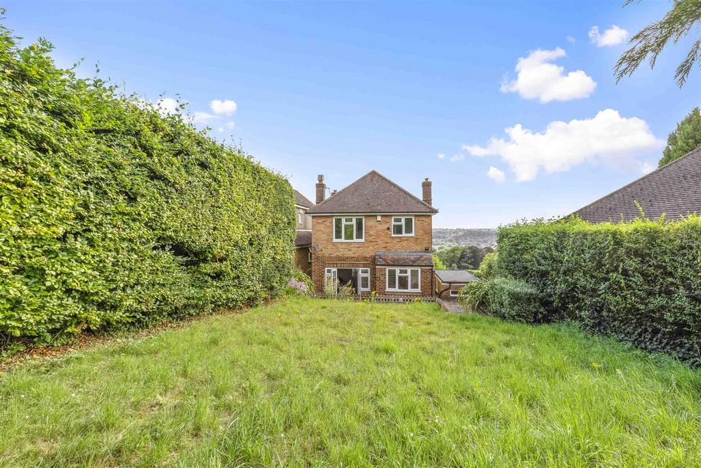 1 Shelley Road, HP11 2 UP (LOW RES)-13.jpg