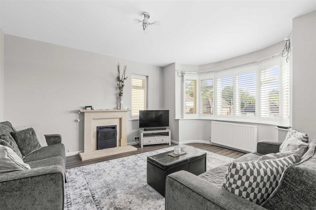 1 Shelley Road, HP11 2 UP (LOW RES)-6.jpg