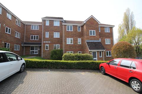 1 bedroom flat to rent, Percy Gardens, Worcester Park KT4