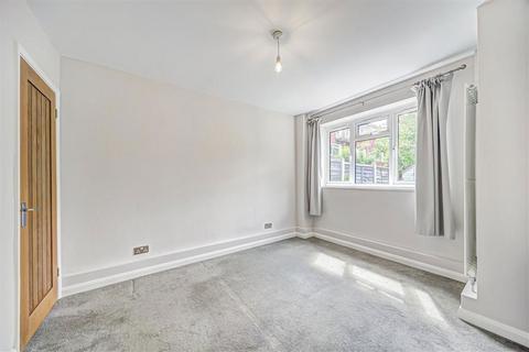 2 bedroom flat for sale, Dorville Road, London SE12