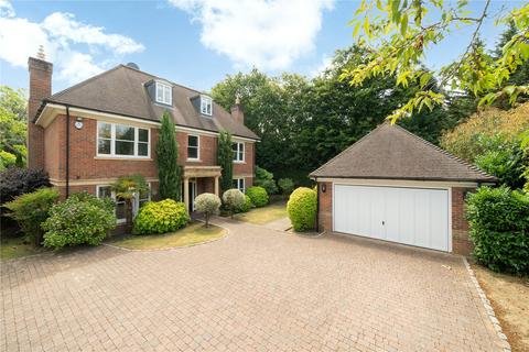 Eastcott Close, Kingston upon Thames, Surrey, KT2