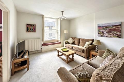 3 bedroom flat for sale, Marshfield SN14