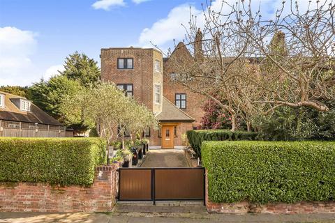 5 bedroom semi-detached house to rent, WELLGARTH ROAD, HAMPSTEAD GARDEN SURBURB, NW11