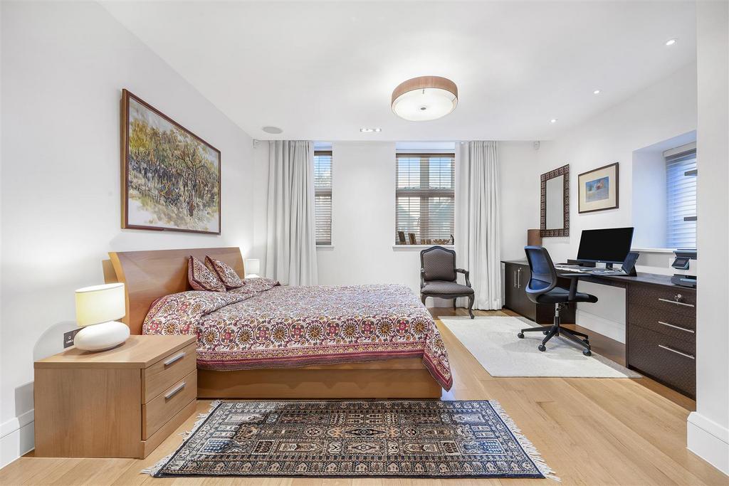 BEDROOM5.jpg