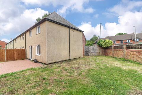3 bedroom end of terrace house for sale, High Street, Bedmond, WD5